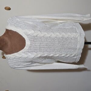 B59 The Limited Back Button Cable Knit Sweater - Cream Sz Md V-Neck Stretch